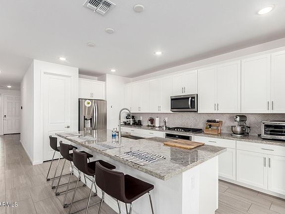 3rd image of 40424 W CRANE Drive