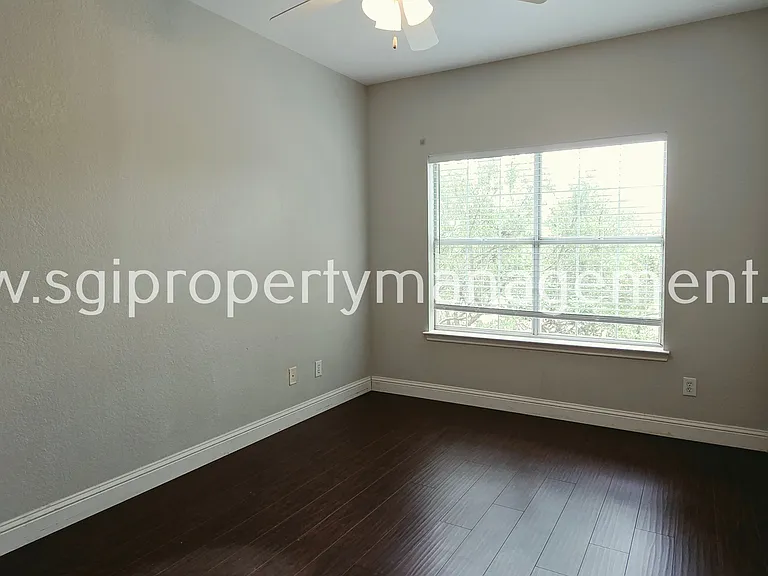 1513 Lodengreen Ct — Photo 18