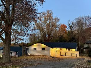 611 Aberdeen Dr, Middletown, OH 45042