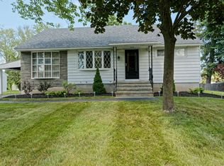 1002 Lilac St, Schenectady, NY 12306