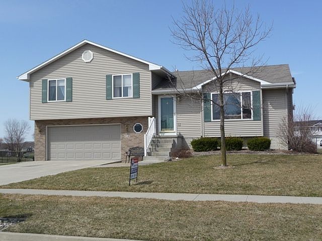 1st image of 434 SE Orchid St