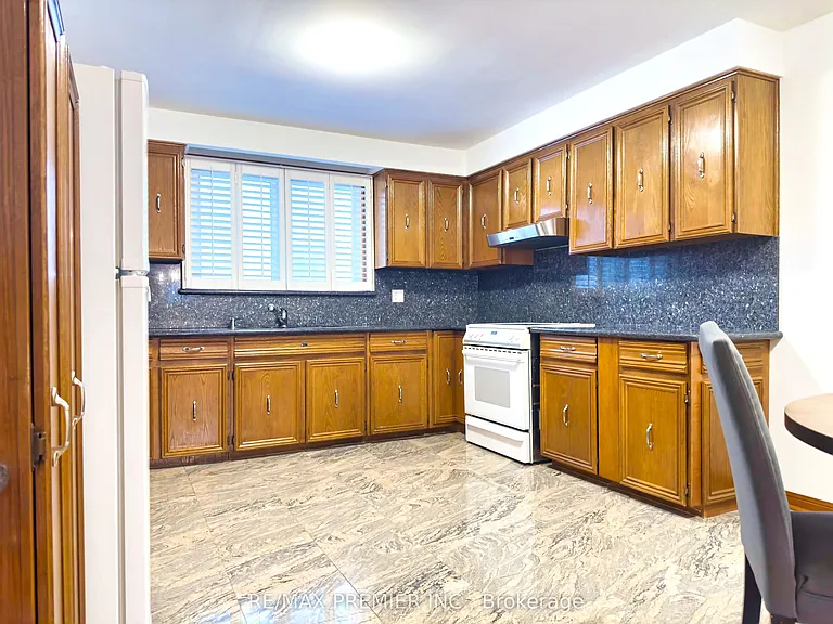 56 Fairchild Ave #MAIN — Photo 13