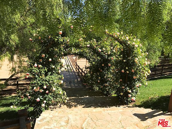 4th image of 8018 Balcom Canyon Rd