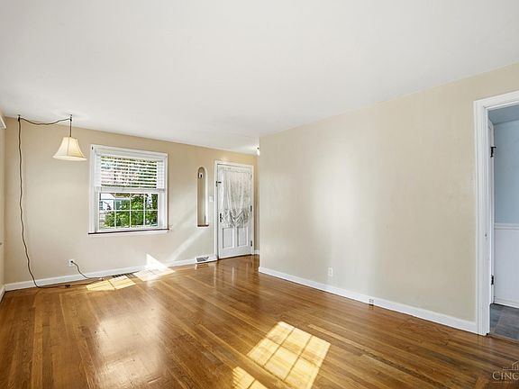 5th image of 6814 Marvin Ave