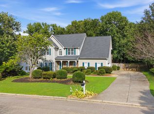 6356 Wilmington Way, Flowery Branch, GA 30542