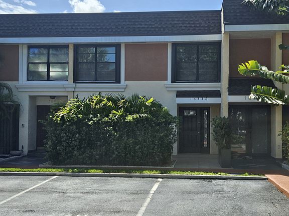 2nd image of 16446 NE 27th Pl #38