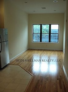 5th image of 39 Mineola Blvd Ste 3E