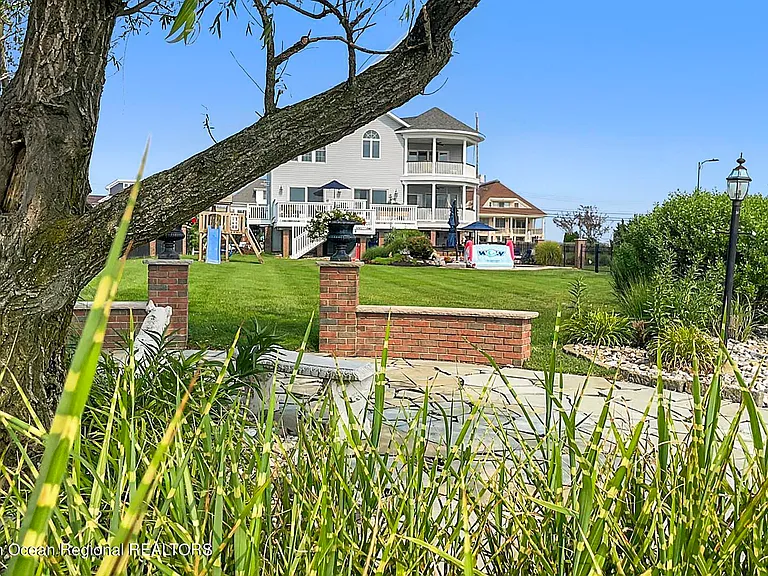 1 Mara Vista Dr — Photo 49