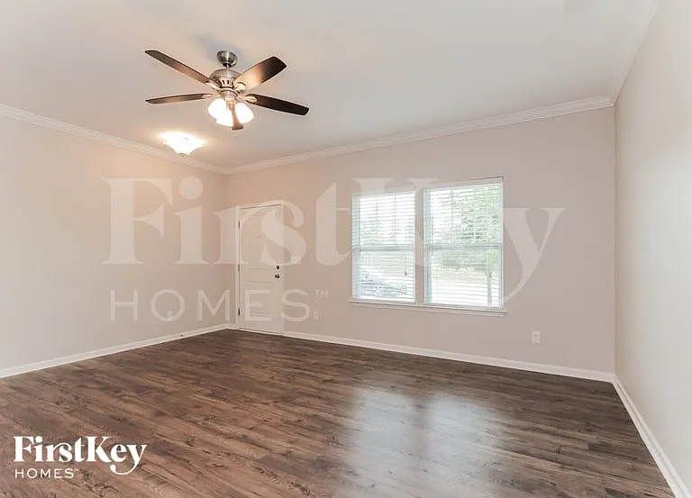 3815 Streamside Dr — Photo 5