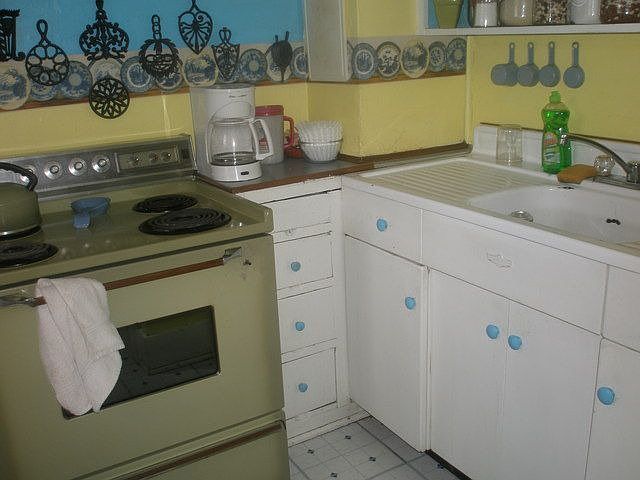2nd image of 807 E Main St
