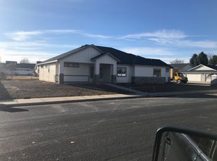 2150 Candleridge Dr, Twin Falls, ID 83301