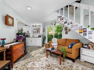 11725 SW Greenburg Rd #B, Portland, OR 97223