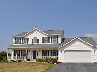 18 Chicory Dr, Fishersville, VA 22939