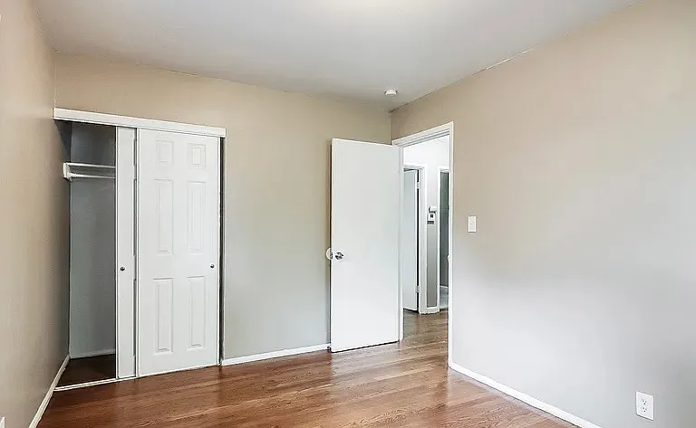 8816 Manchester Ave — Photo 8