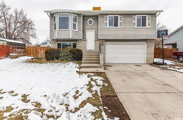 1st image of 6138 S Middlewood Cir