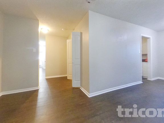 2nd image of 1141 Reed St