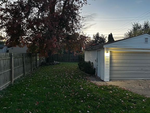 3rd image of 26711 Park Ct