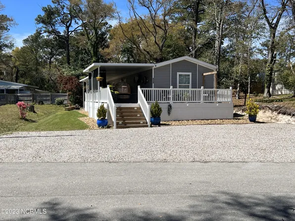 313 Parkins Drive, Emerald Isle, NC 28594