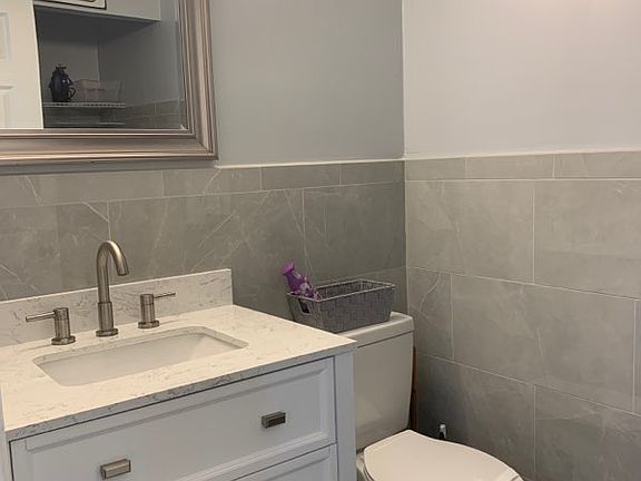 3rd image of 13 Tiffany Dr
