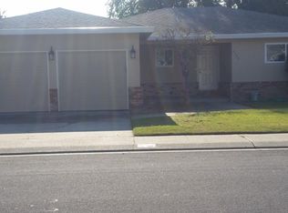 5754 E Comanche Dr, Manteca, CA 95336