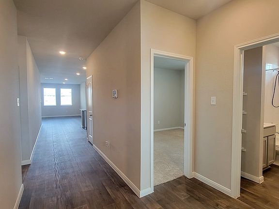 3rd image of 487 Apache Plum Dr
