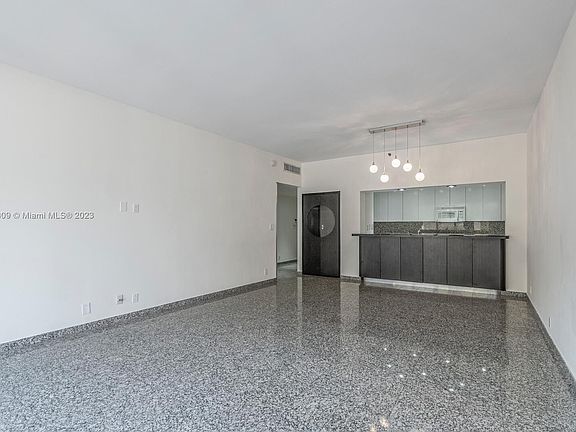 4th image of 151 Crandon Blvd APT 120