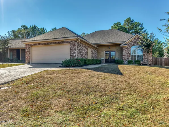 106 Summerdale Pl, Brandon, MS 39047