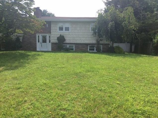 1st image of 401 Walter St