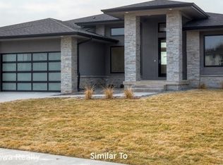 1145 SE Grant Woods Ct, Waukee, IA 50263