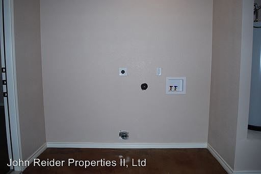 5th image of 919 Ramblewood St