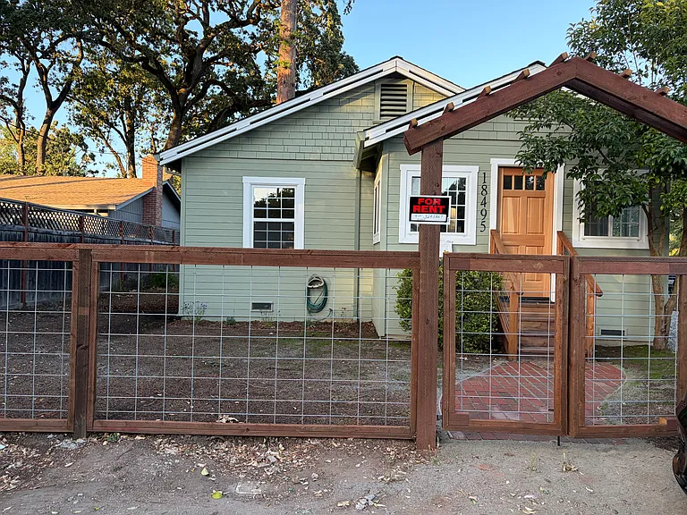 18495 Riverside Dr — Photo 7
