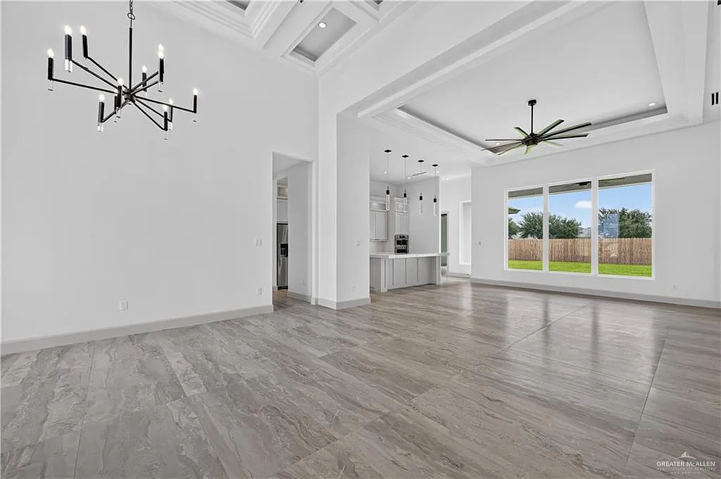 4 bed, 3.5 bath, 2156 sqft, $3,450 — Photo 4
