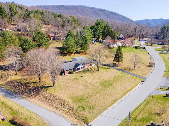 4th image of 353 M L Thompson Dr