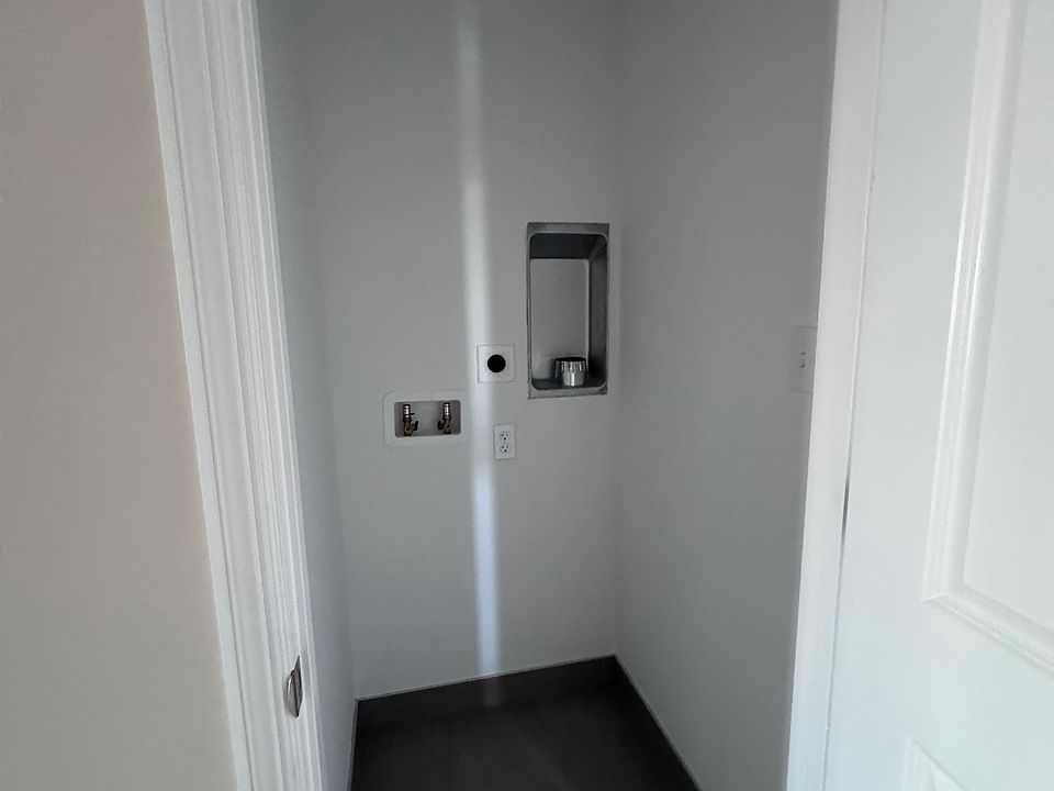 1st image of 62-04 Hillmeyer Rd #2