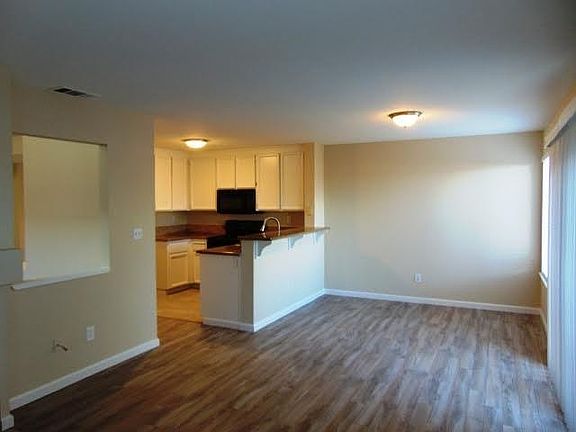 family room looking into kitchen