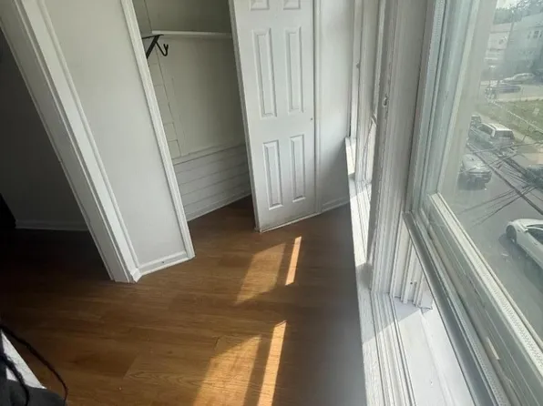 790 S 18th St, Newark, NJ