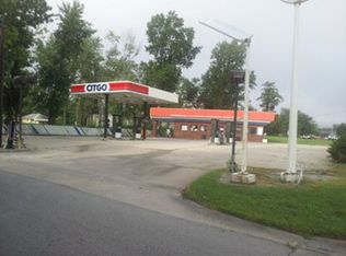 1123 E Walnut St, Carbondale, IL 62901