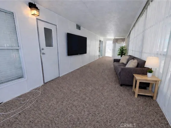 1295 S Cawston Ave Space 42, Hemet, CA 92545