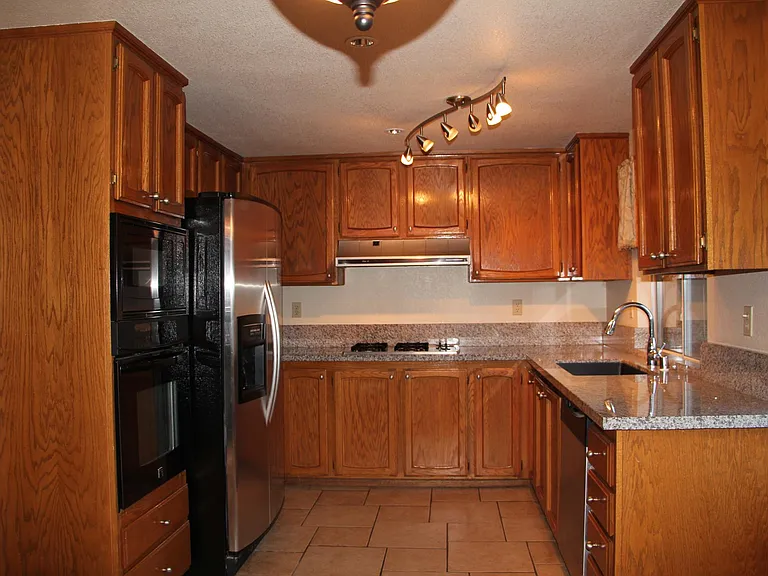 112 Garrett Dr — Photo 11