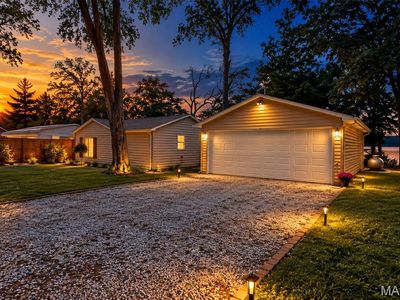 1734 Moonglow Rd, Centralia, IL, 62801