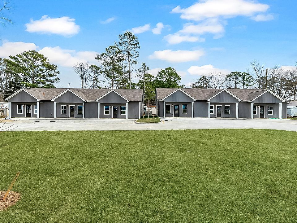 1st image of 916 Airport Rd