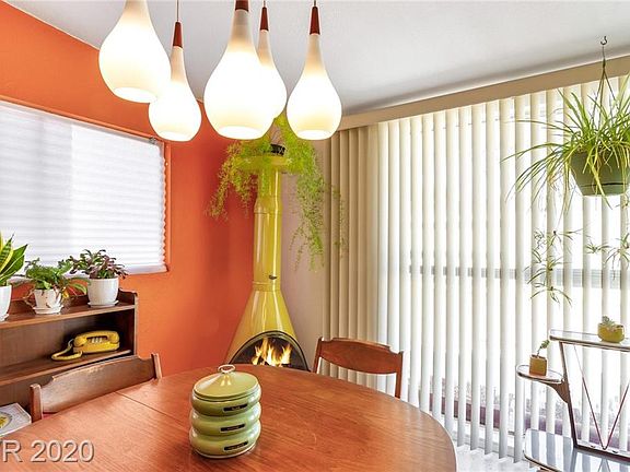 3rd image of 3201 Seneca Dr #0