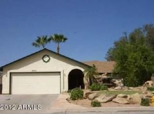 2320 W Calle Del Norte, Chandler, AZ 85224