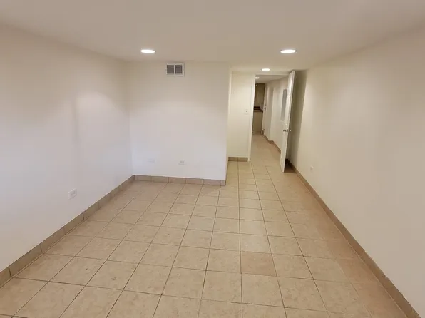 3719 S Damen Ave #Basement, Chicago, IL 60609