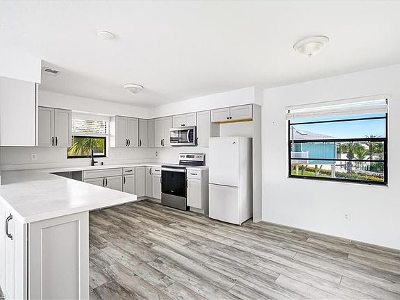 5th image of 27671 Bay Point LN #A4