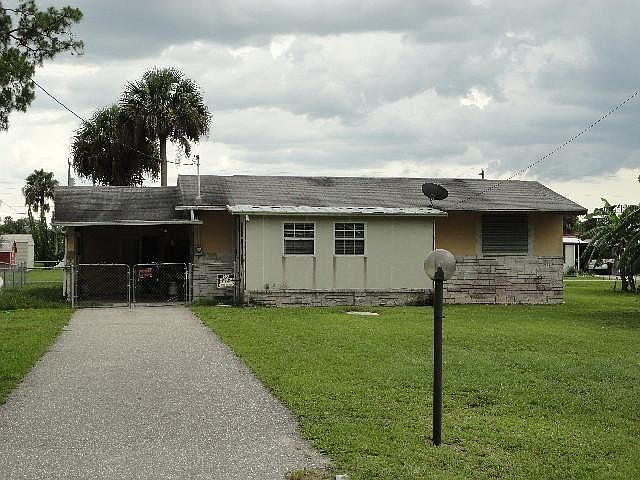 1st image of 750 Lady Bird Dr