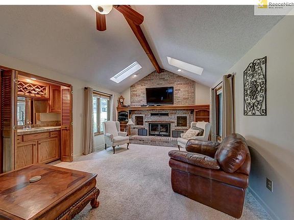 5th image of 18112 E Cliff Dr