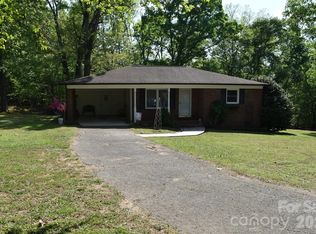 217 Redwood Ln, Lincolnton, NC 28092