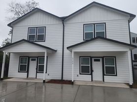 832 Elkhart St A&B, A