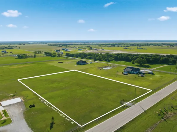 182 Grassy Way, Elm Mott, TX 76640